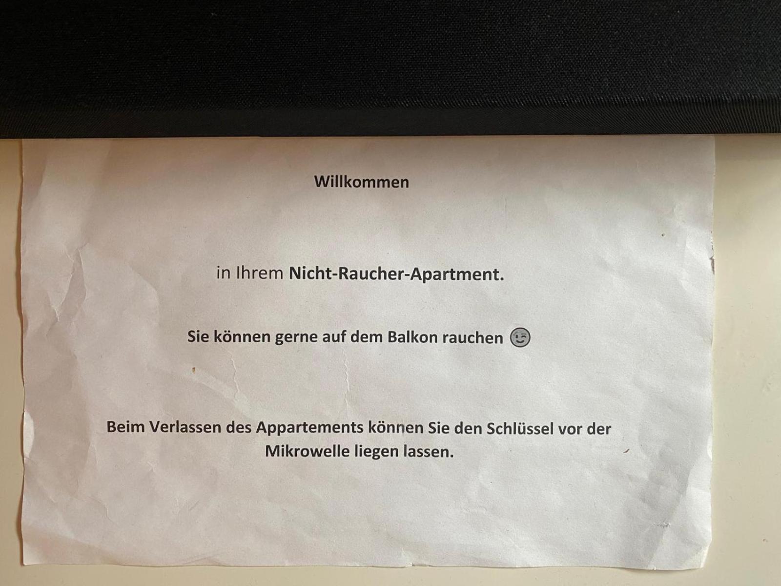 Zwei Zimmer Appartment Mit Balkon Und Stellplatz Voll Moebliert Trier Exterior foto